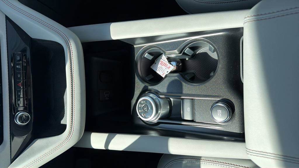 New 2026 Ford Explorer Active w/ Active Comfort Package AWD/4WD image 27