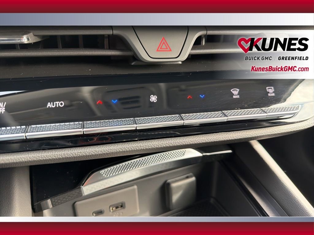 New 2026 Buick Envision Sport Touring image 22