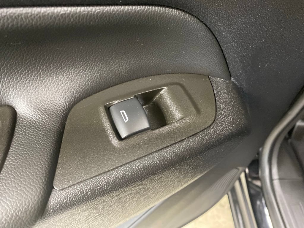 Used 2023 Chevrolet Equinox LT AWD/4WD image 25