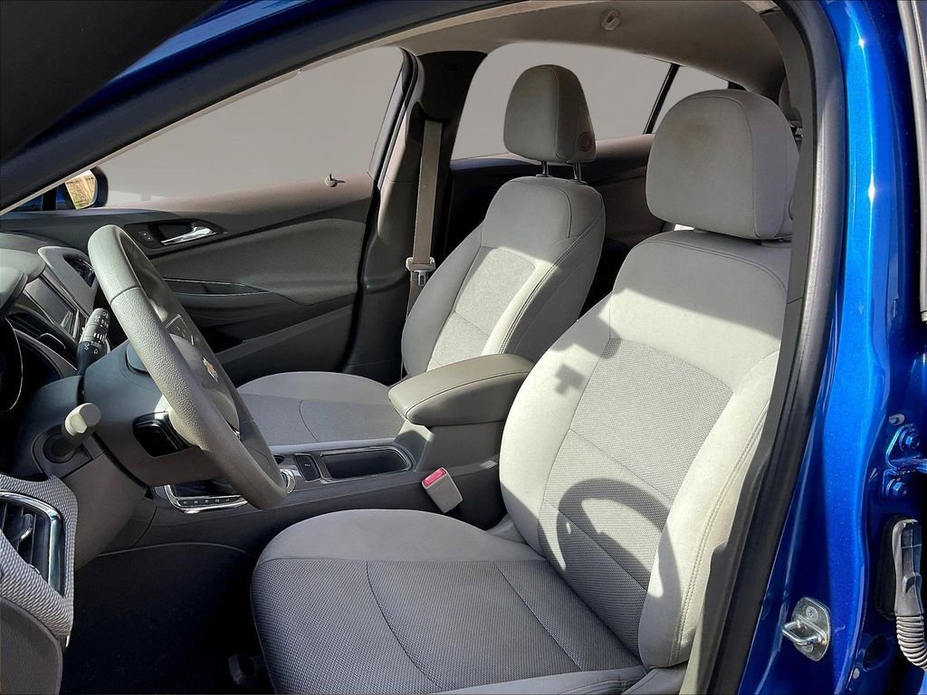 Used 2018 Chevrolet Cruze LT FWD image 21