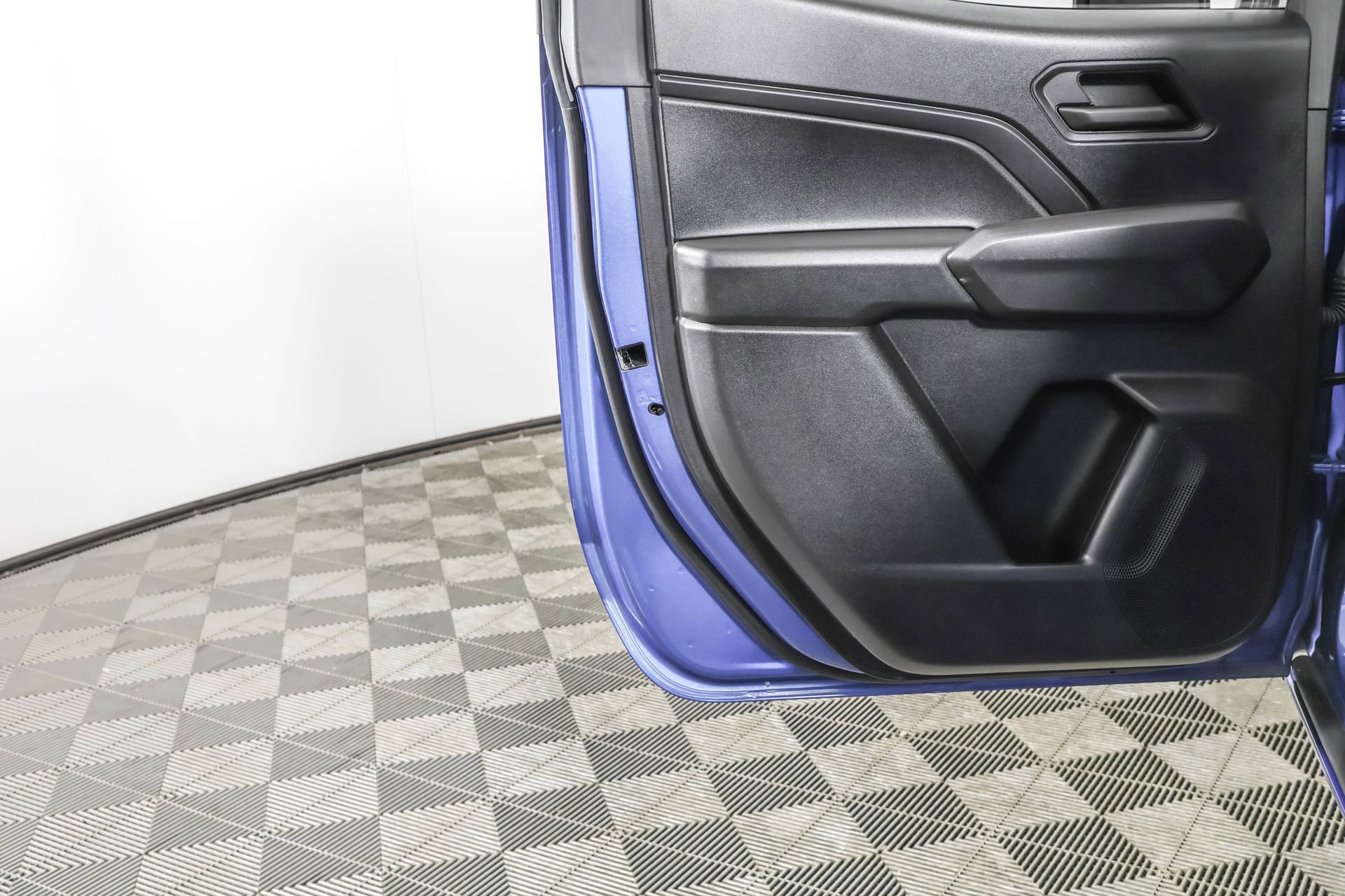 Used 2024 Chevrolet Colorado Trail Boss w/ Technology Package image 37