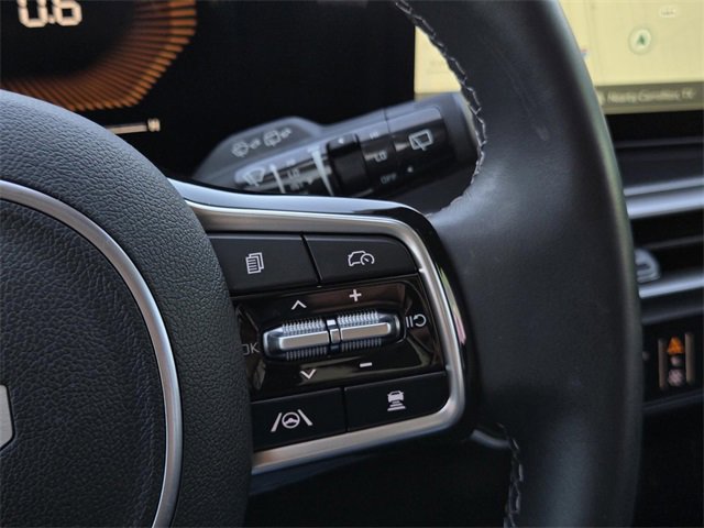 Certified 2025 Kia Sorento S w/ Panoramic Sunroof Package image 25