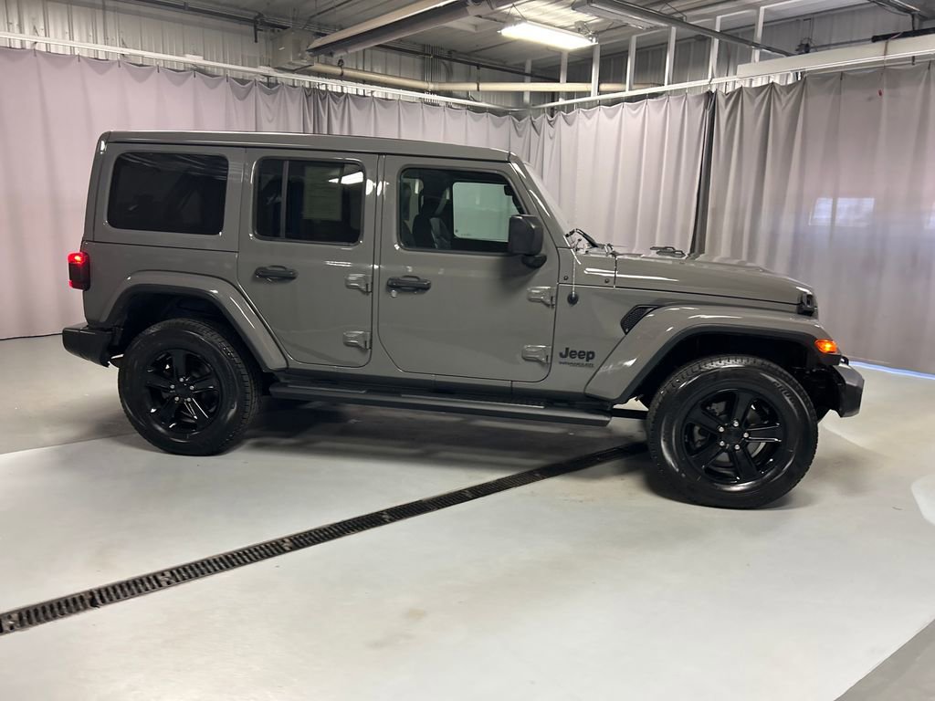 Used 2020 Jeep Wrangler Unlimited Sahara AWD/4WD image 8