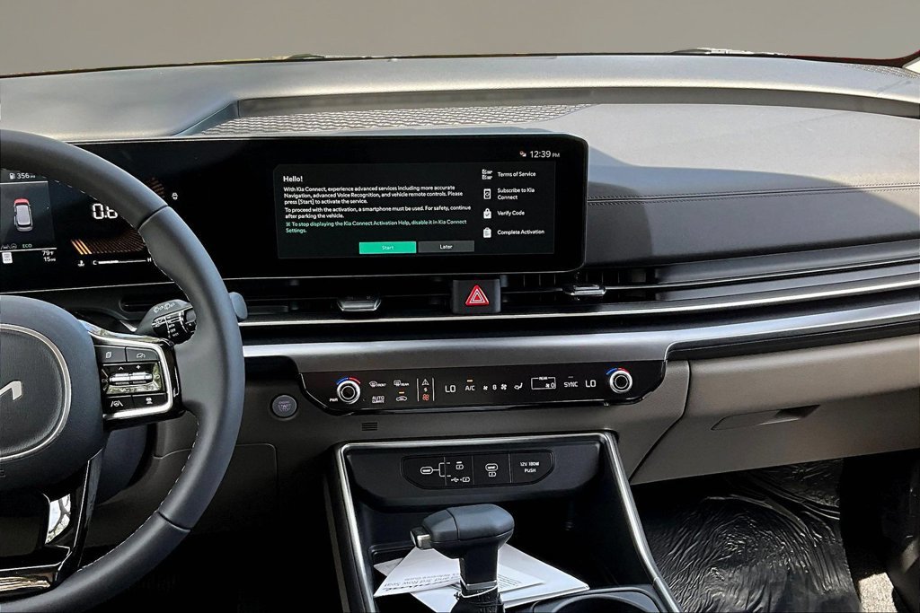 New 2026 Kia Carnival FWD image 6