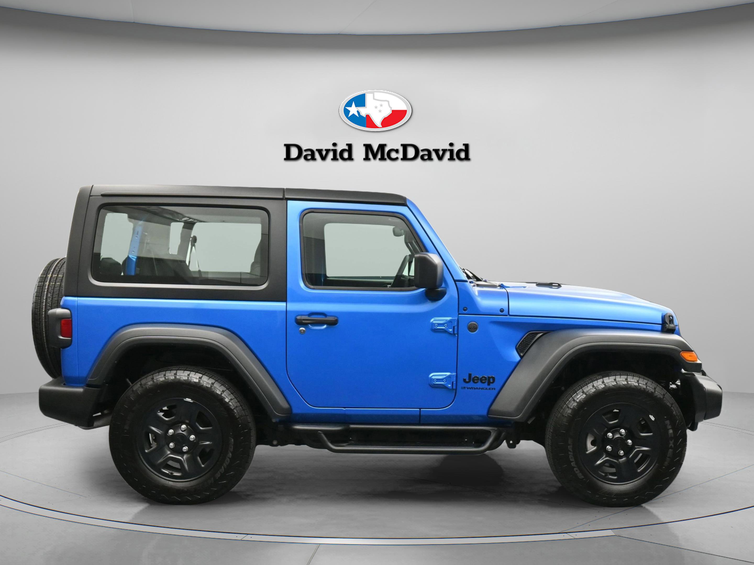 Used 2025 Jeep Wrangler Sport image 22
