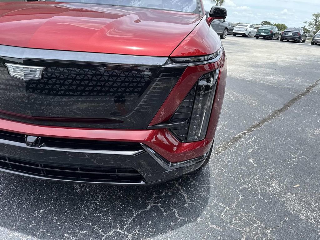 New 2026 Cadillac Vistiq Sport image 9
