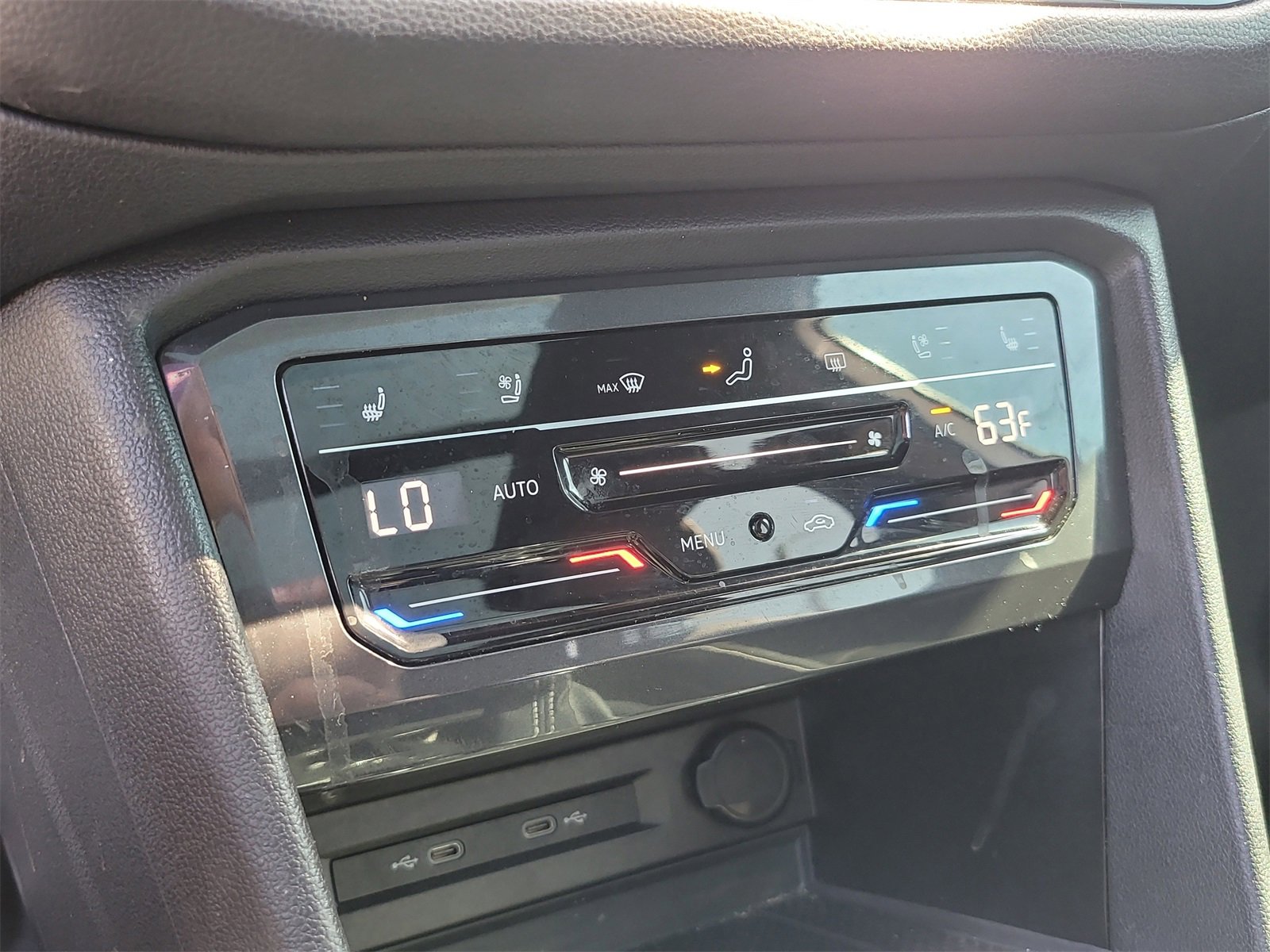 Used 2022 Volkswagen Tiguan SEL R-Line image 26