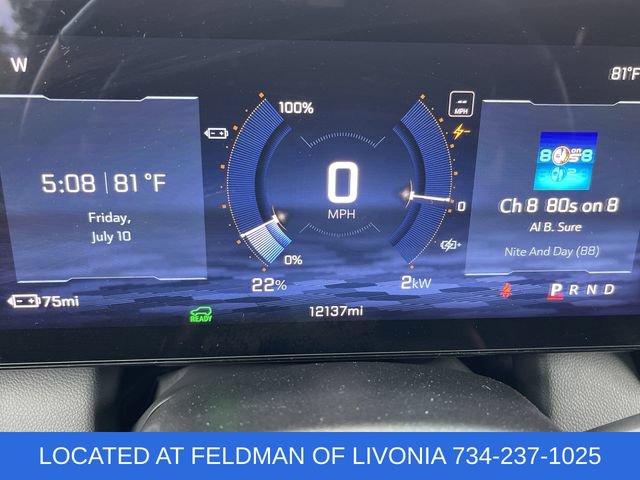 Certified 2024 Chevrolet Equinox EV RS FWD image 12