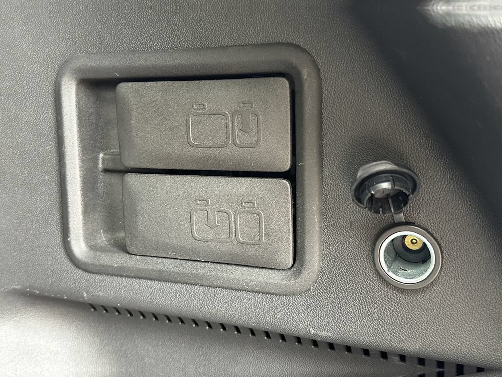 Used 2022 Chevrolet Equinox LT FWD image 34