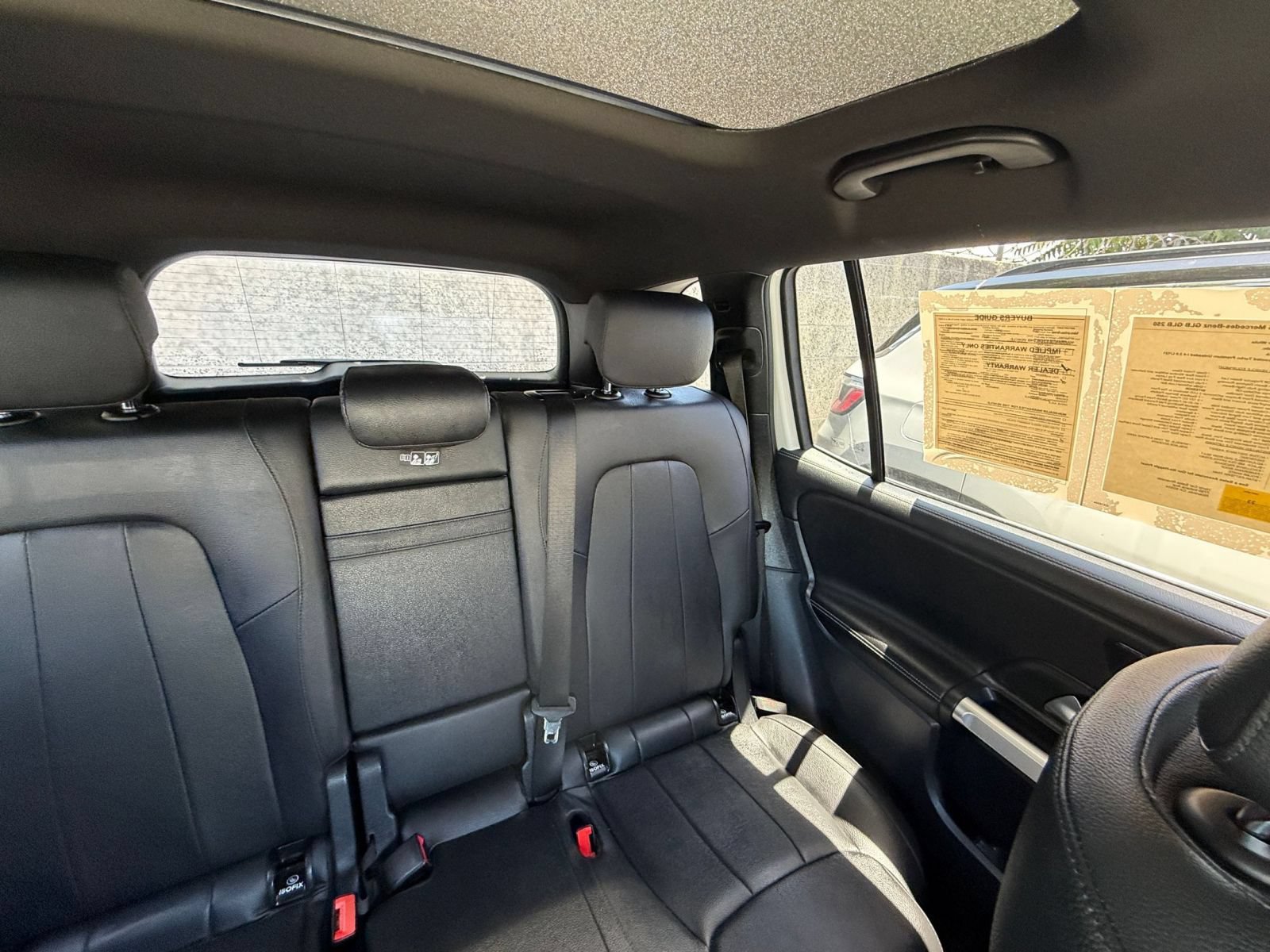 Used 2025 Mercedes-Benz GLB 250 image 40