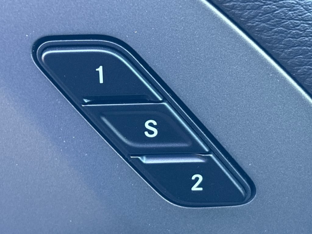 New 2027 Chrysler Pacifica Select FWD image 34