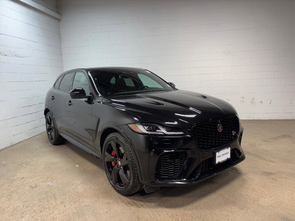 Used 2023 Jaguar F-PACE SVR image 4