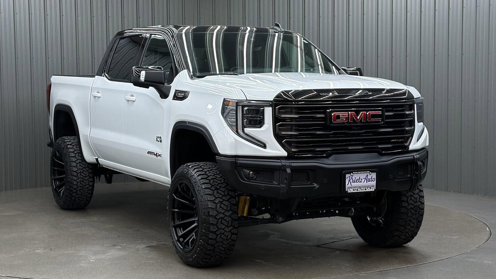 Used 2025 GMC Sierra 1500 AT4X image 7