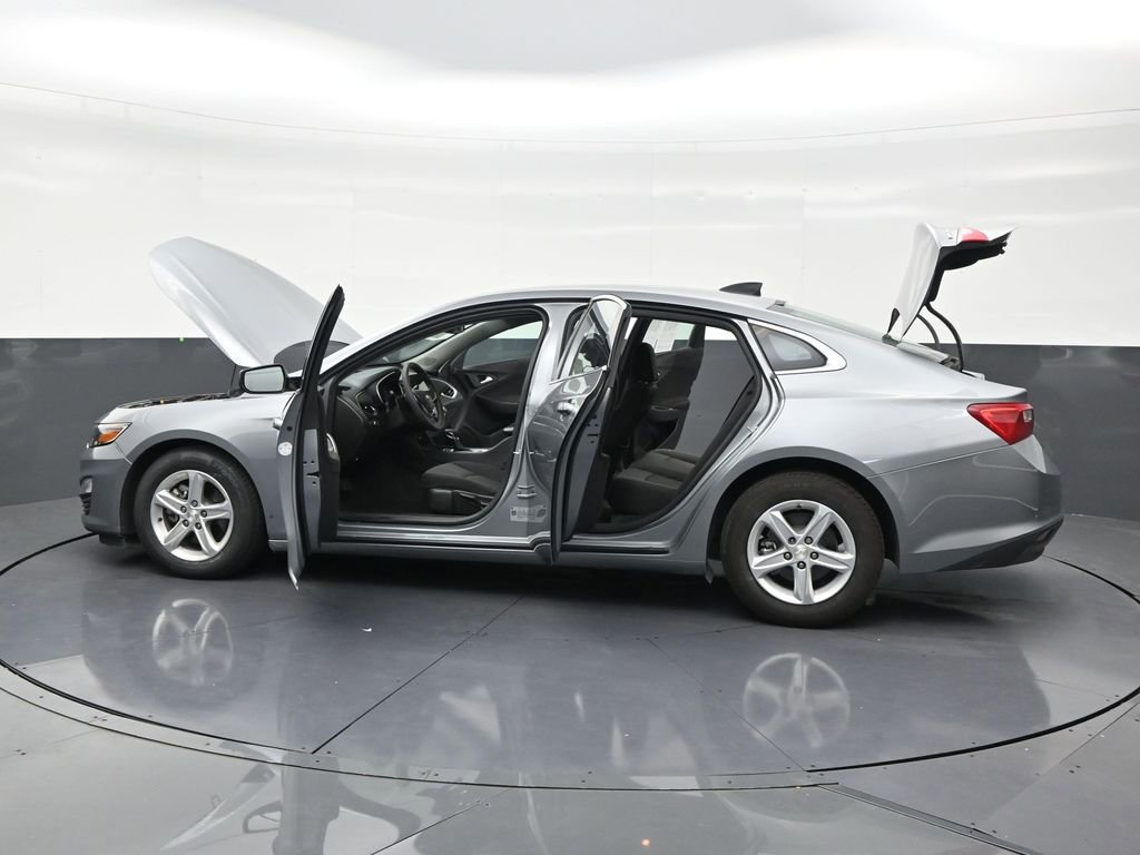Used 2023 Chevrolet Malibu LS FWD image 30