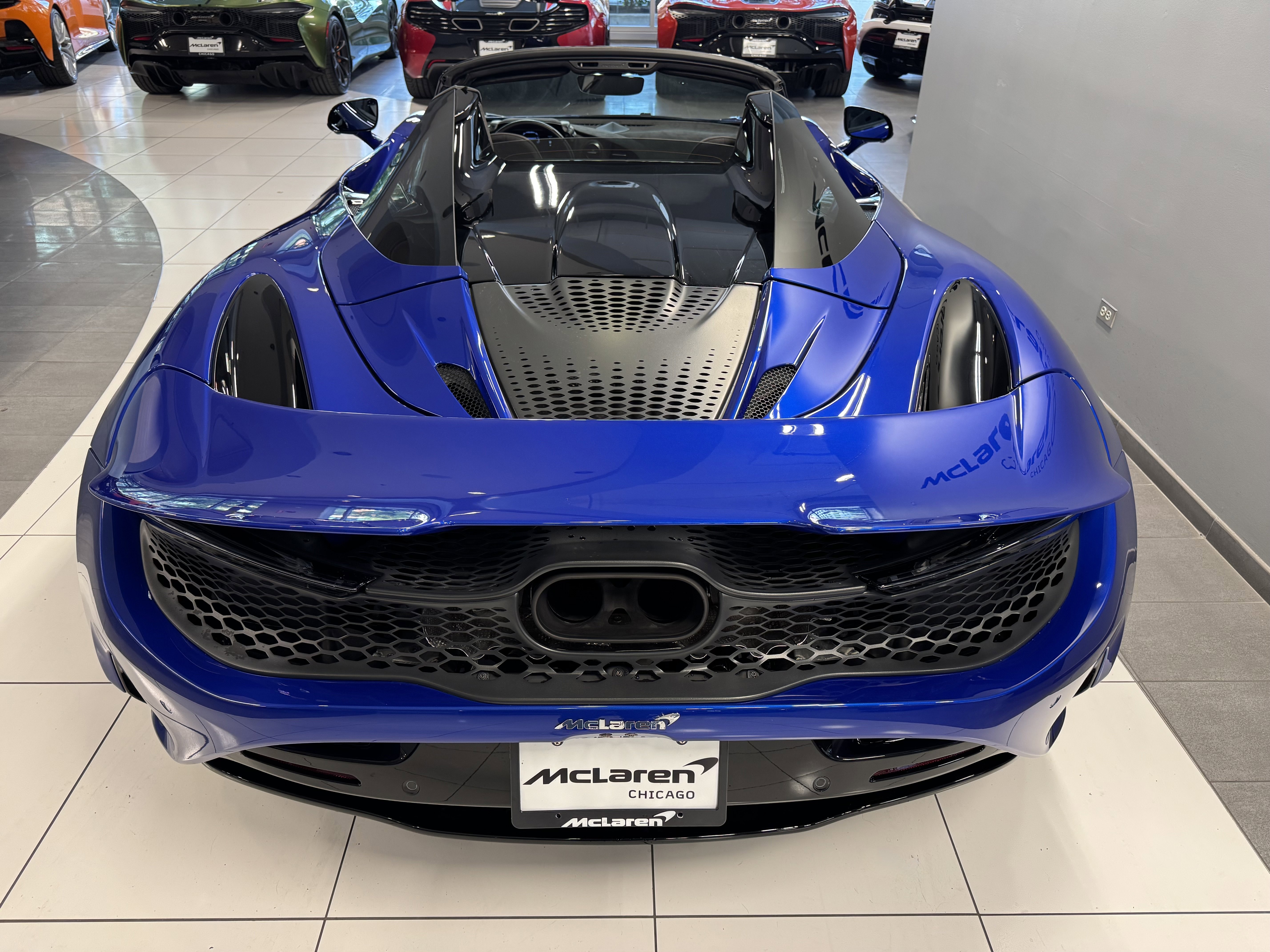 Used 2024 McLaren 750S Spider image 5