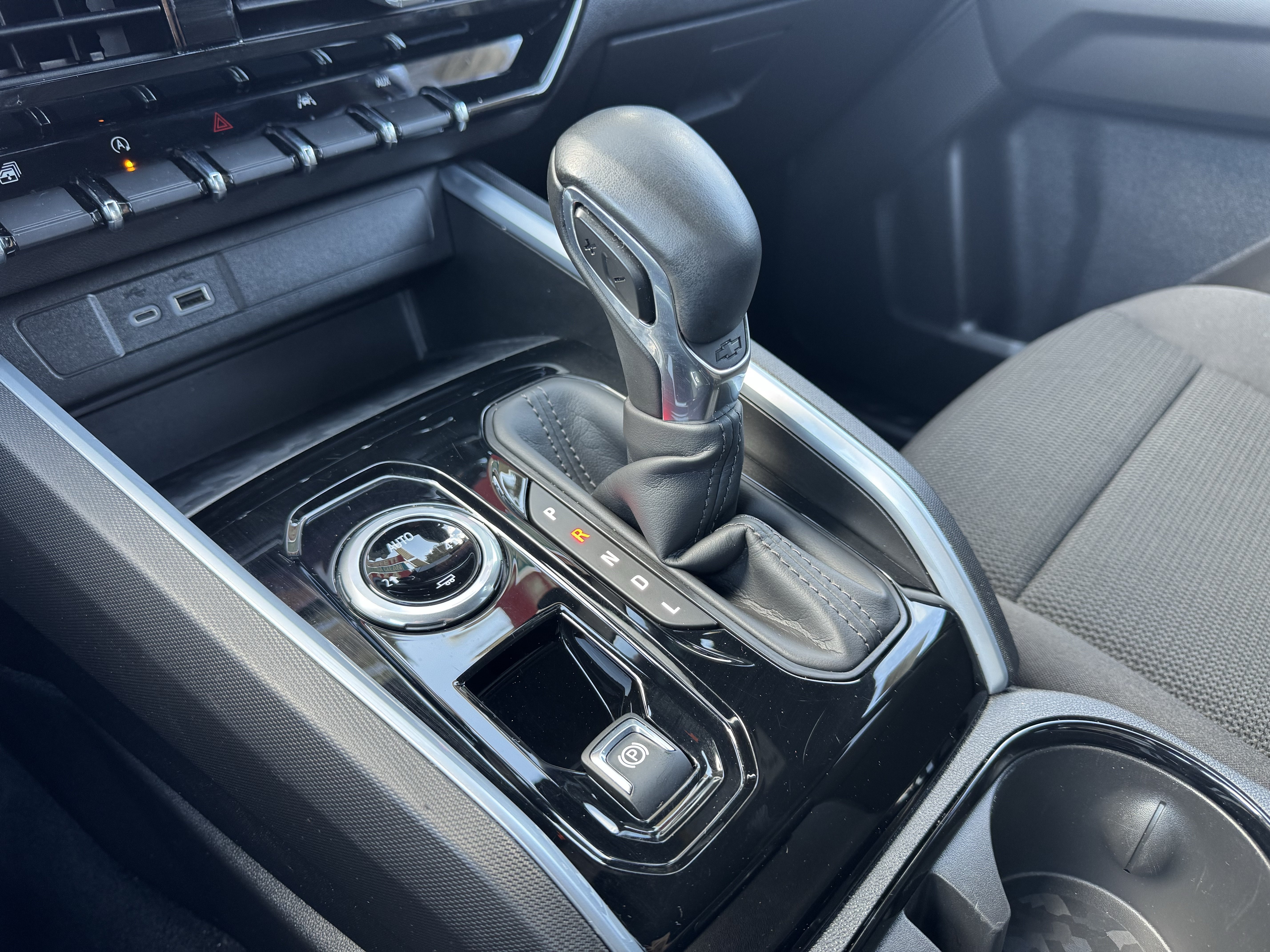 Used 2024 Chevrolet Colorado LT AWD/4WD image 29