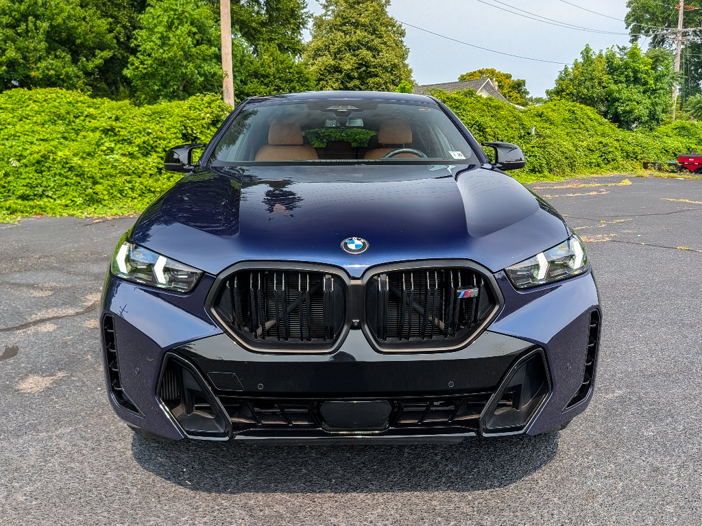Used 2024 BMW X6 M60i w/ Dynamic Handling Package AWD/4WD image 2