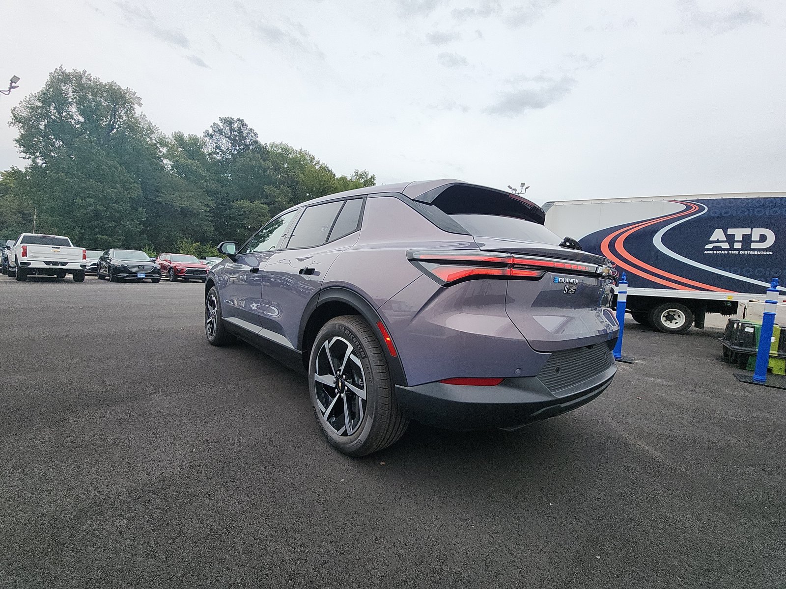 New 2026 Chevrolet Equinox EV LT FWD image 3