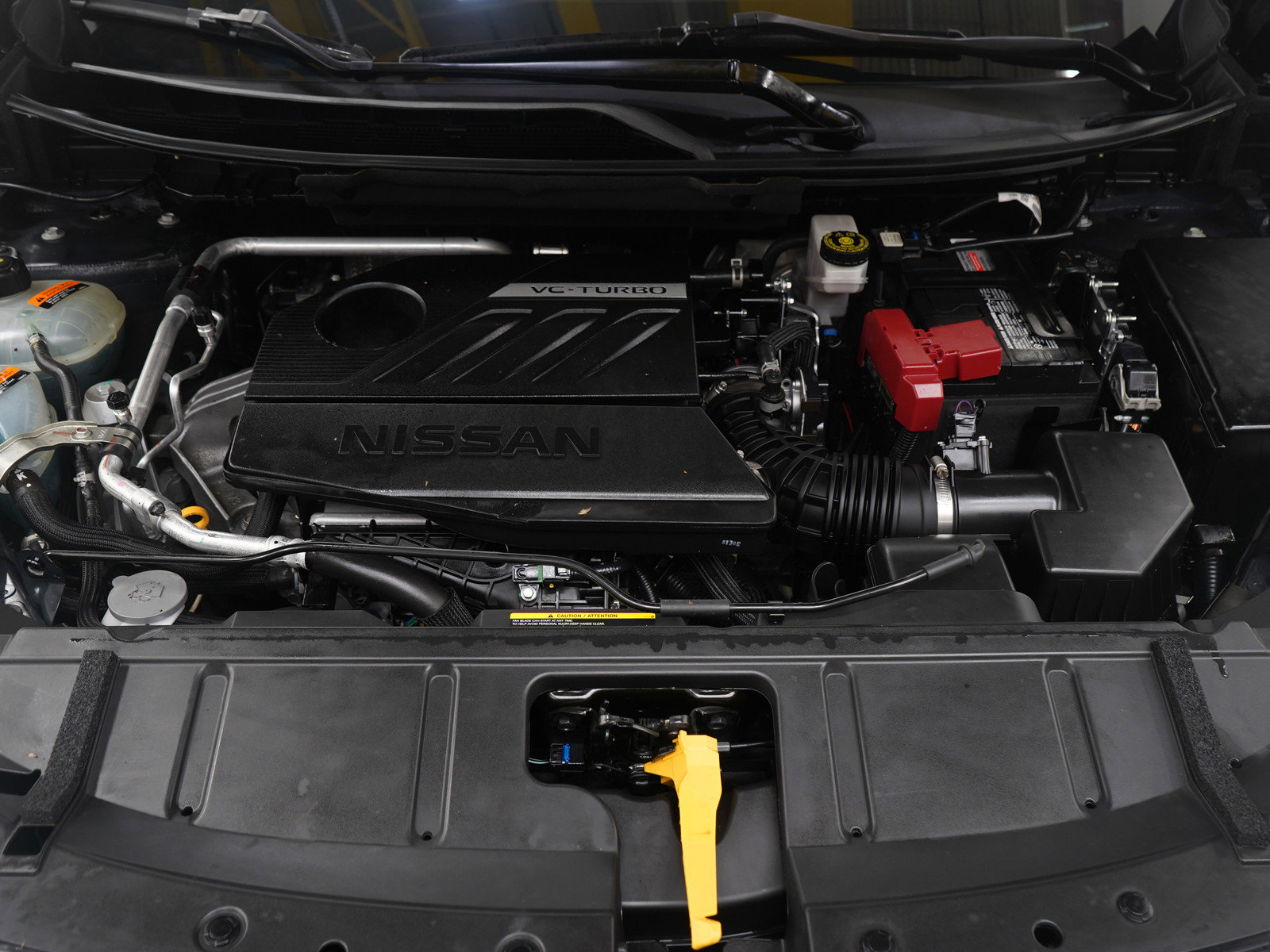 Used 2023 Nissan Rogue SL image 32