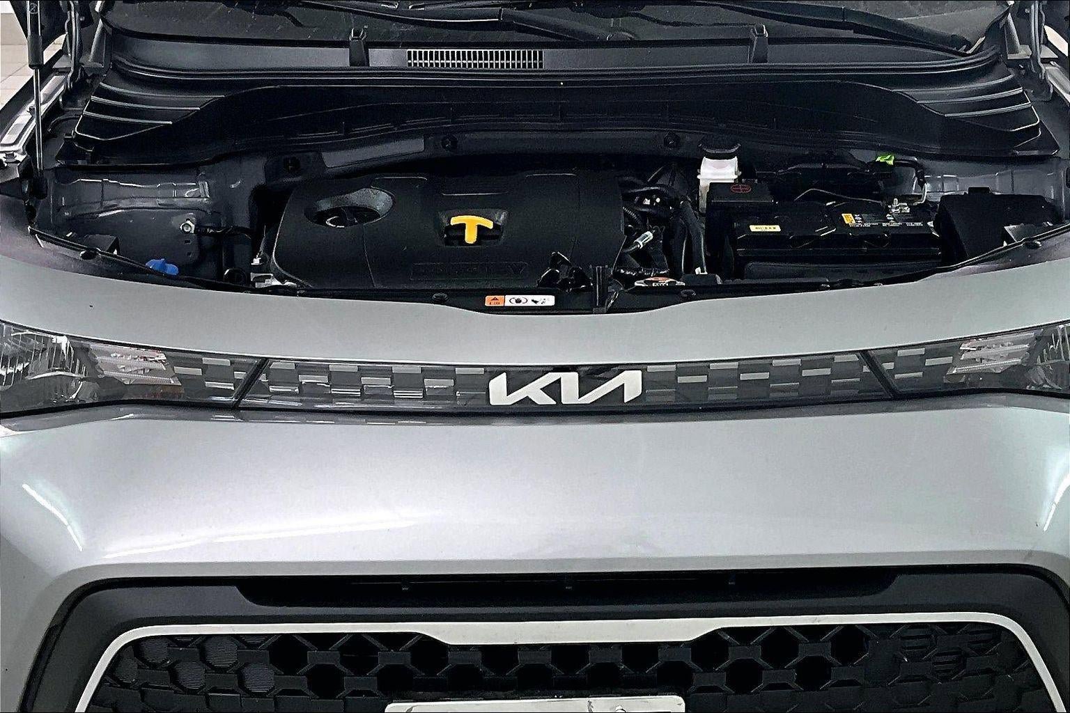 Used 2025 Kia Soul LX FWD image 30