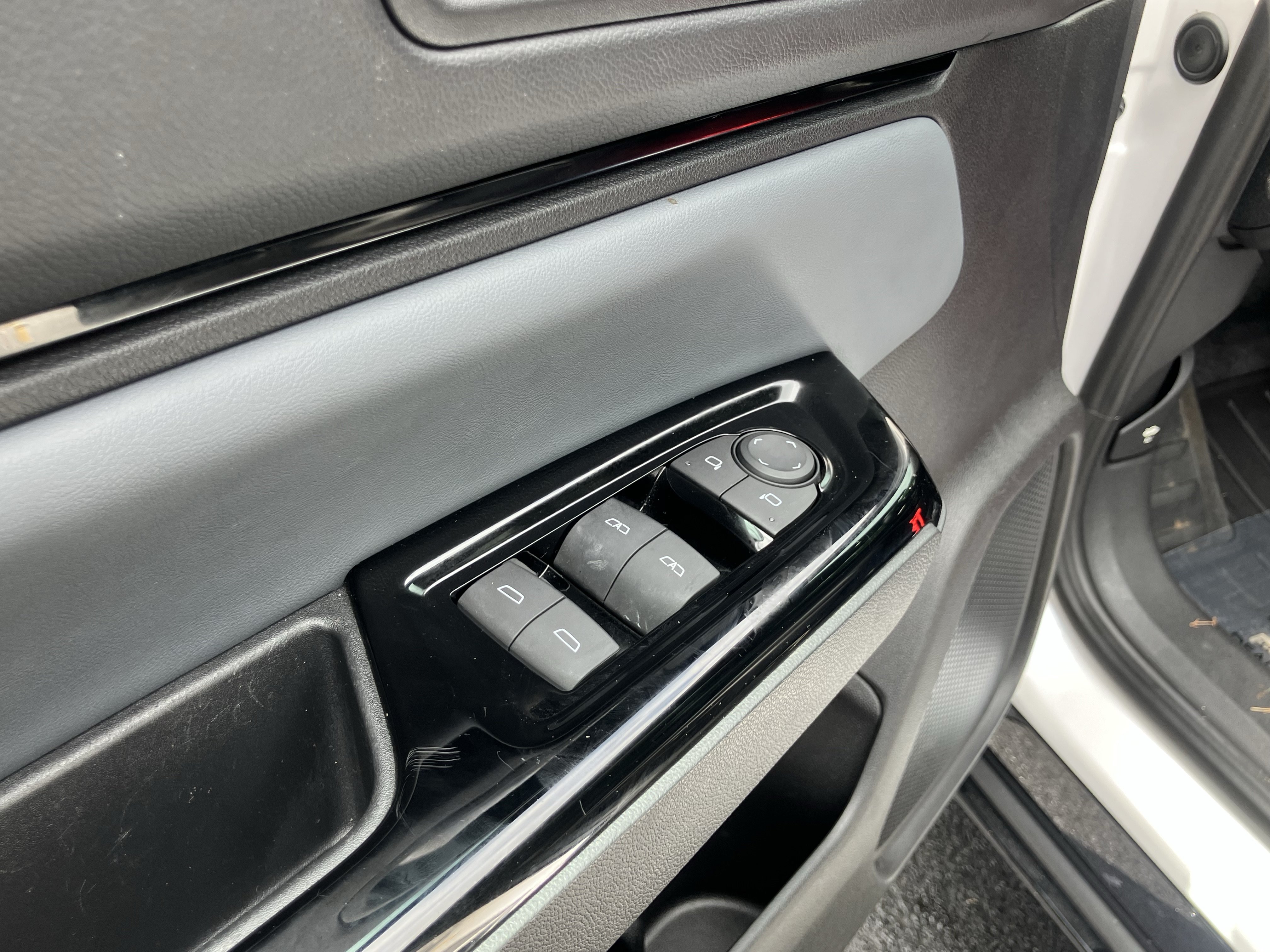 Used 2024 Honda Prologue Touring image 15