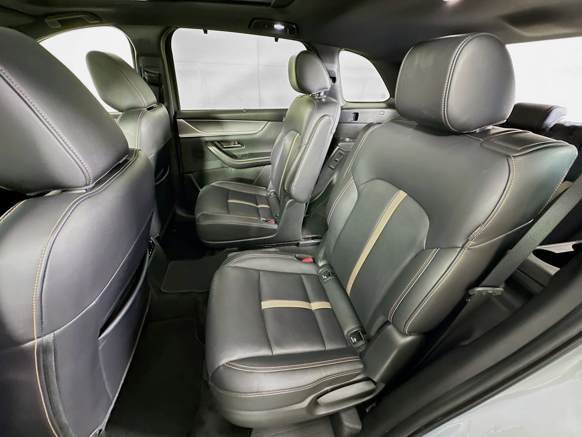 Used 2025 MAZDA CX-90 3.3 Turbo w/ Premium Plus Pkg image 28