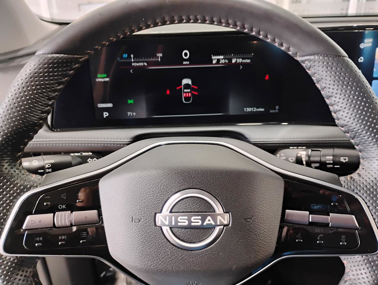 Used 2024 Nissan Ariya AWD image 17