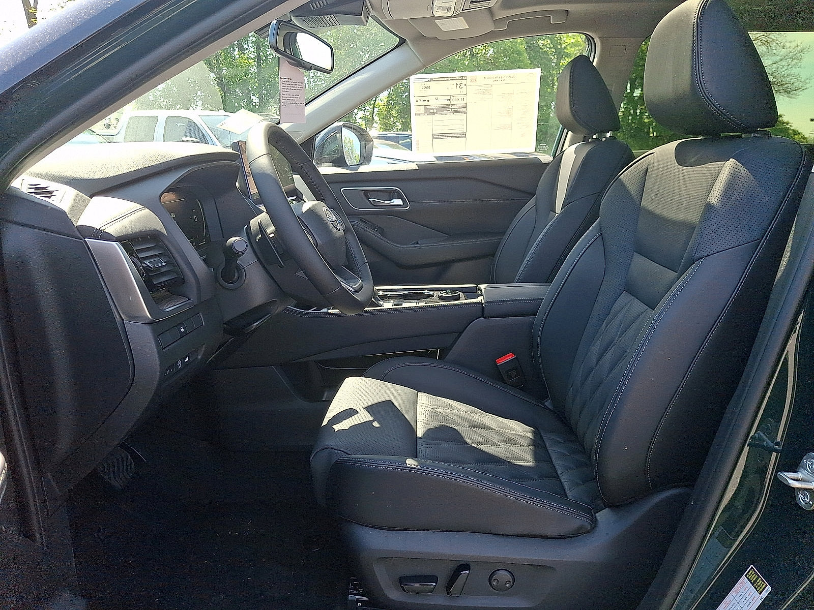New 2026 Nissan Rogue Platinum AWD/4WD image 6