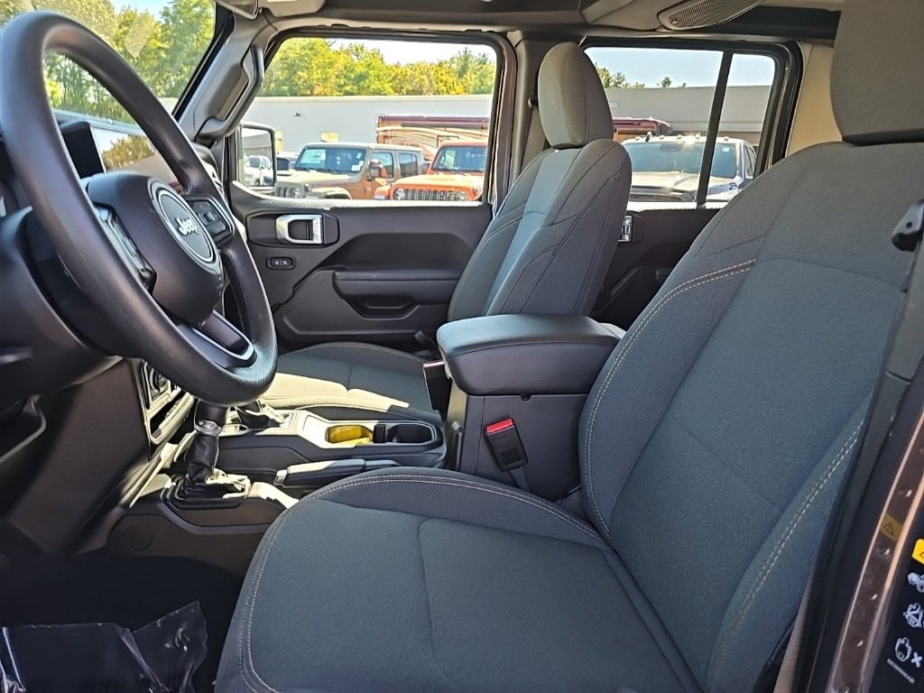 Certified 2024 Jeep Gladiator Sport image 20