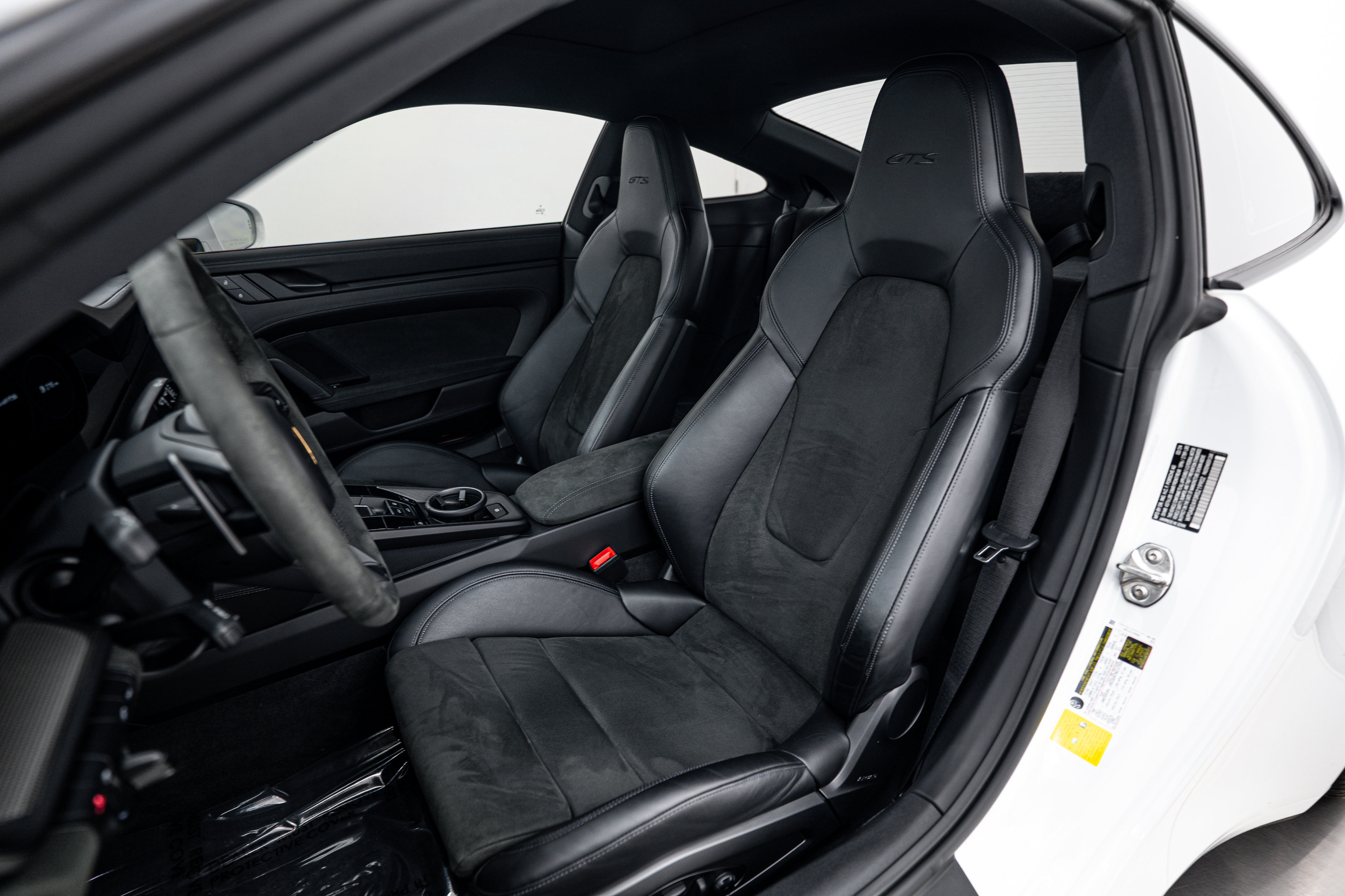 Certified 2024 Porsche 911 Carrera GTS image 5