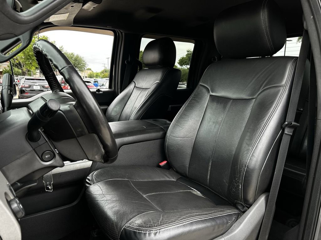 Used 2016 Ford F250 Lariat w/ Lariat Interior Package AWD/4WD image 31