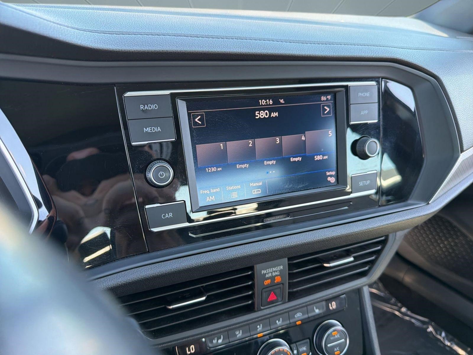 Used 2019 Volkswagen Jetta R-Line w/ R-Line Cold Weather Package image 23