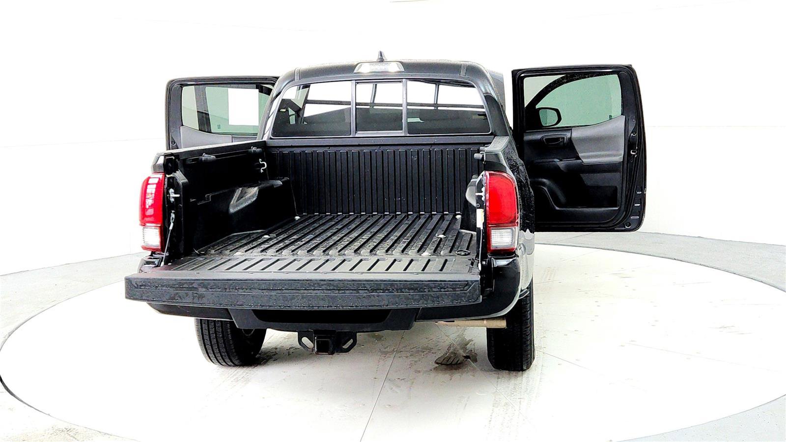 Certified 2023 Toyota Tacoma SR AWD/4WD image 11