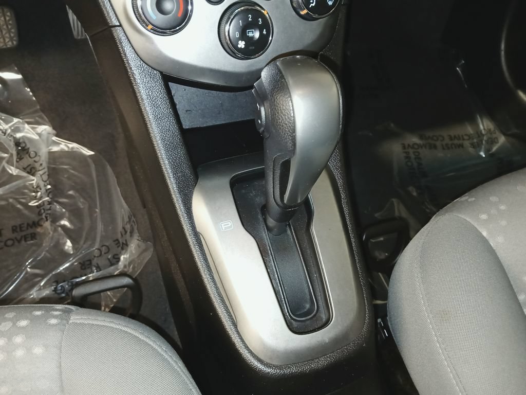 Used 2015 Chevrolet Sonic LS FWD image 17