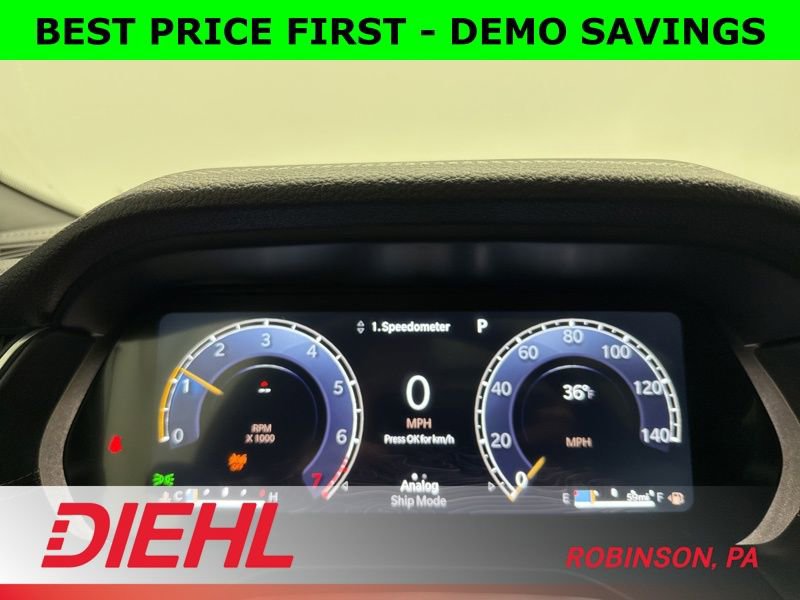 New 2025 Jeep Grand Cherokee L Limited w/ Luxury Tech Group II AWD/4WD image 32
