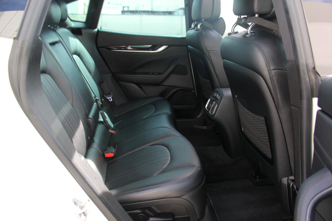 Used 2020 Maserati Levante S image 33