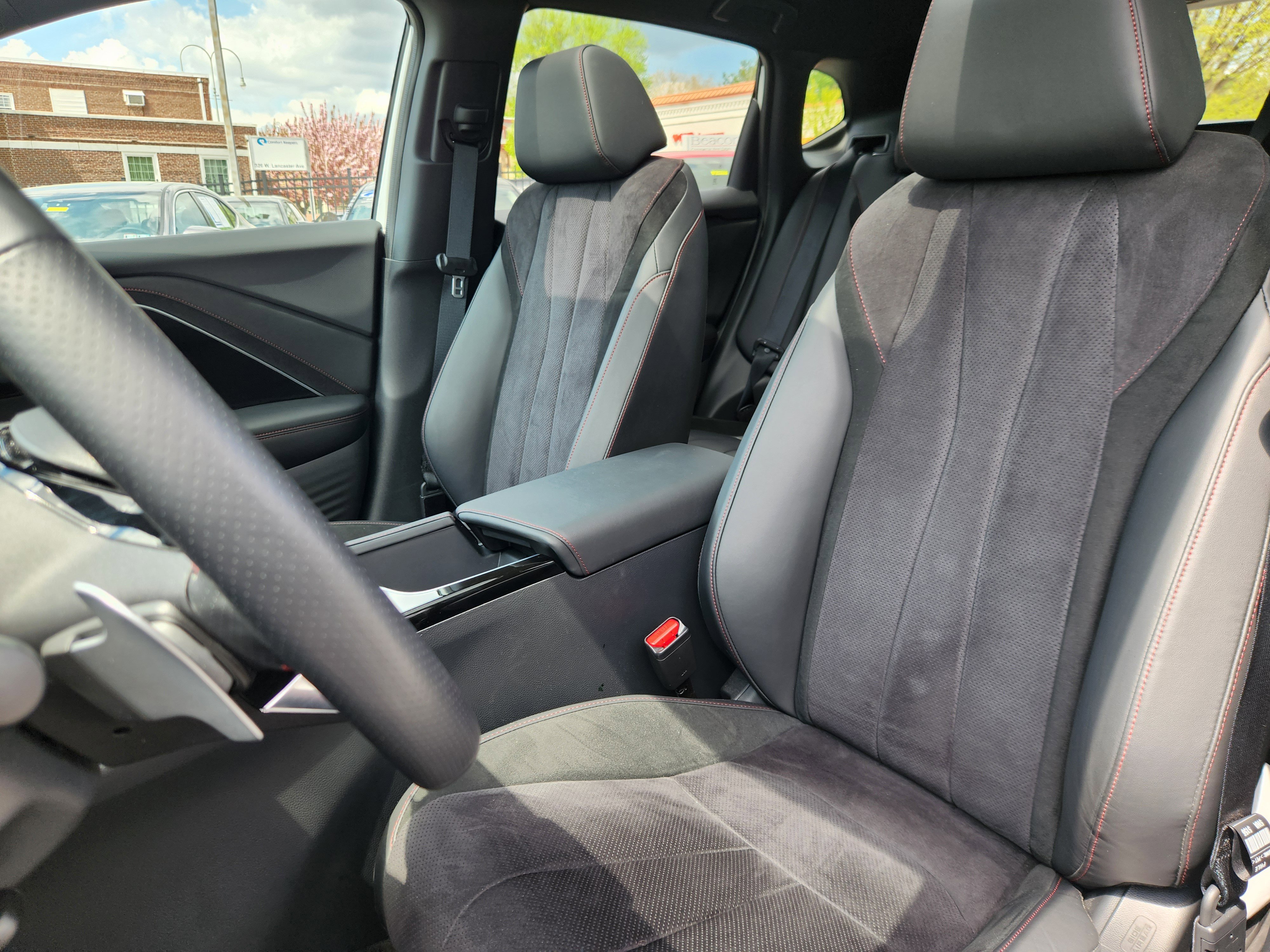 Used 2025 Acura ADX A-Spec image 7