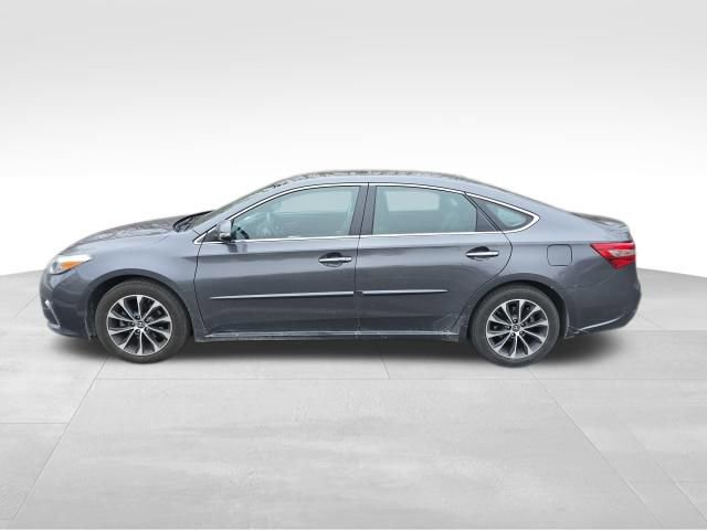 Used 2018 Toyota Avalon XLE Premium w/ All Weather Liner Package image 4