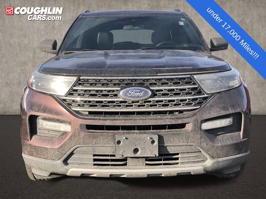Used 2020 Ford Explorer XLT w/ Equipment Group 202A image 2