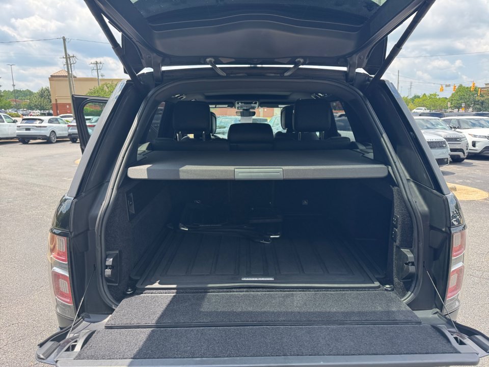 Used 2018 Land Rover Range Rover Supercharged AWD/4WD image 15