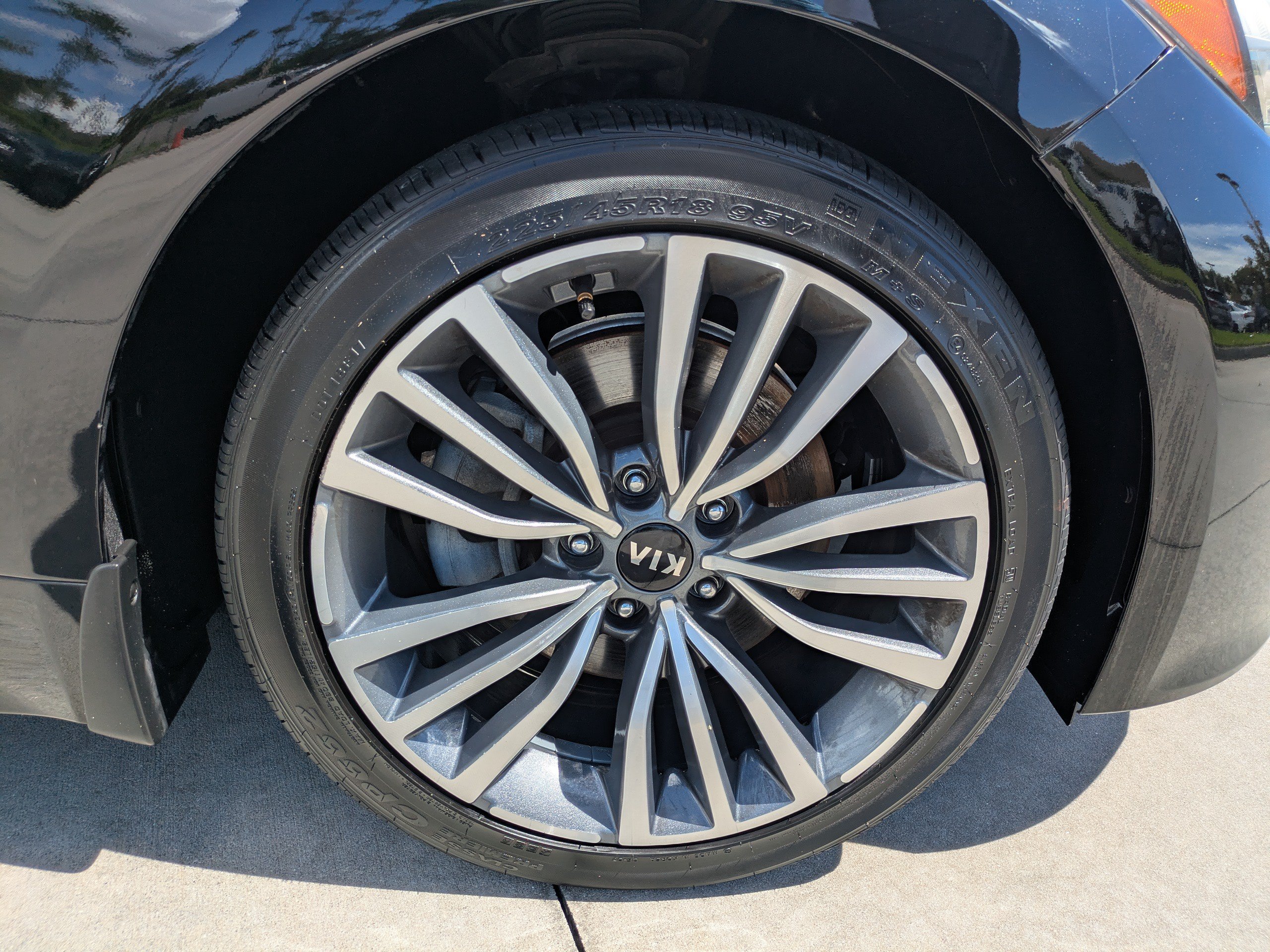 Used 2019 Kia Stinger RWD image 9