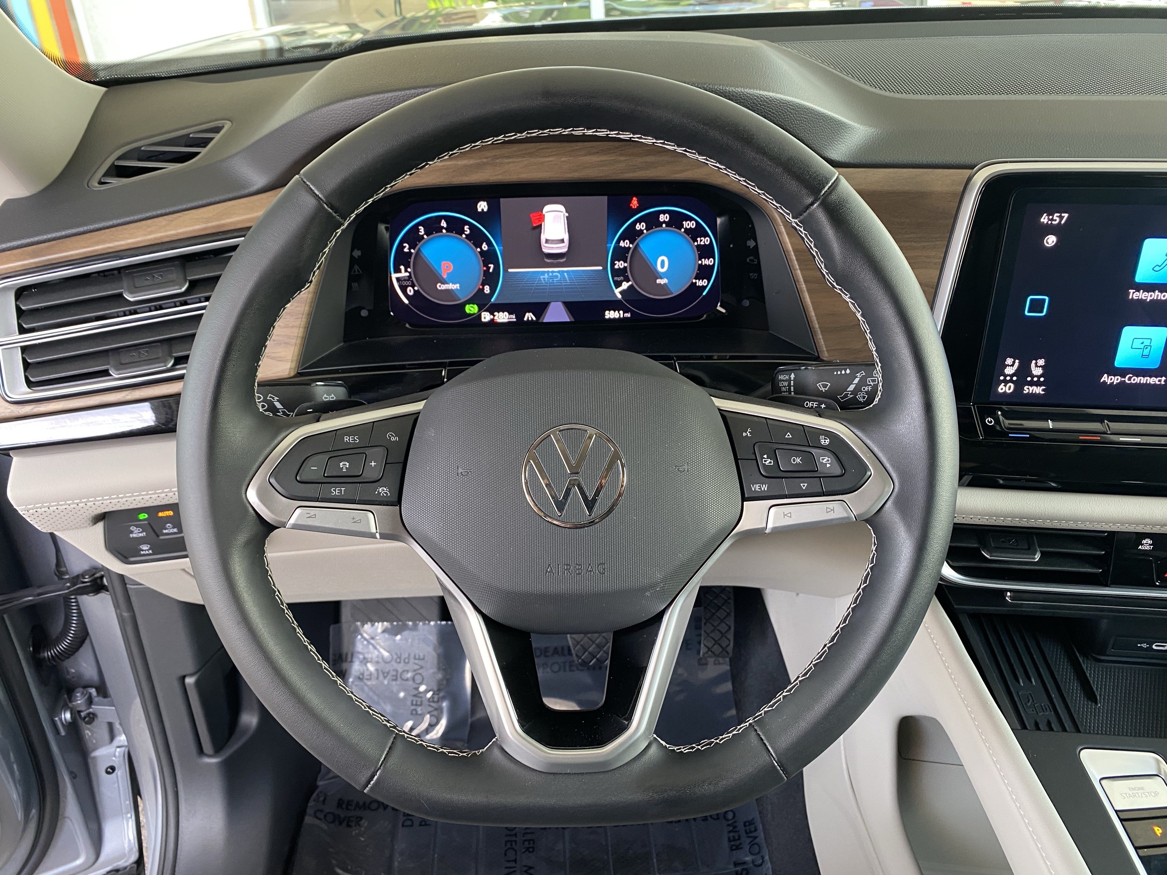 Certified 2026 Volkswagen Atlas SE AWD/4WD image 29