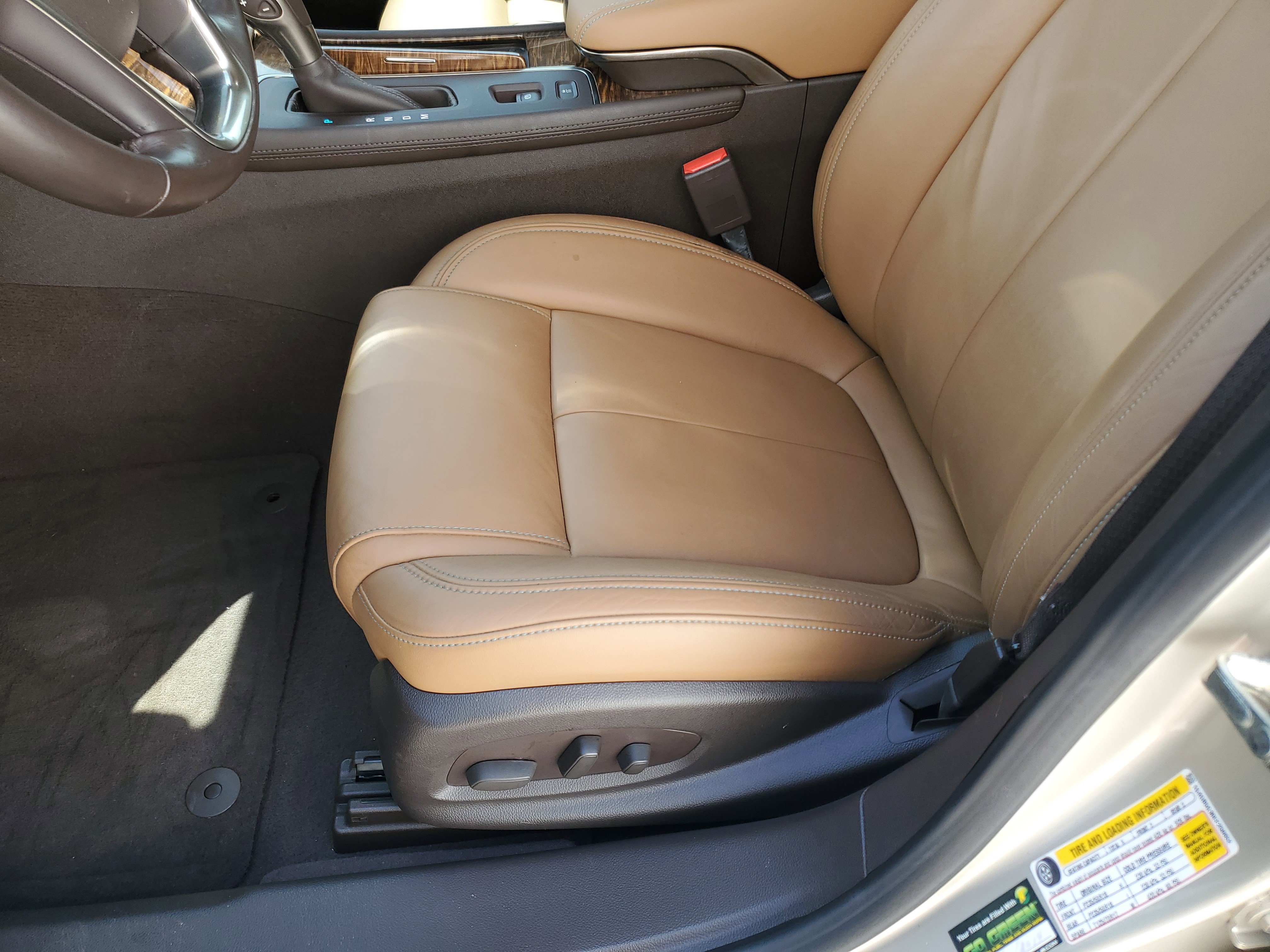 Used 2014 Buick LaCrosse Leather w/ Driver Confidence Package FWD image 20