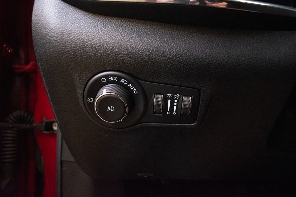 Used 2022 Jeep Compass Limited w/ (RED) Package AWD/4WD image 19