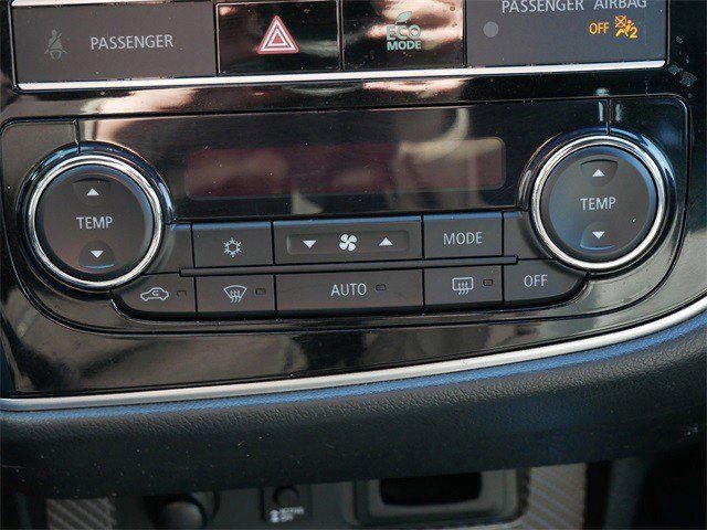 Used 2019 Mitsubishi Outlander SEL AWD/4WD image 21