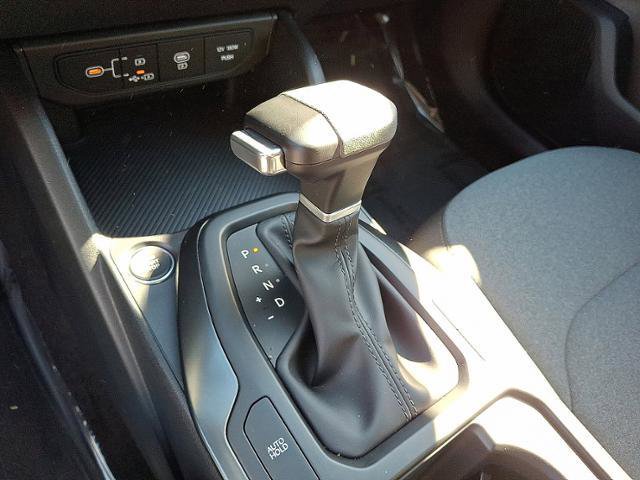 New 2025 Kia K4 LXS image 8