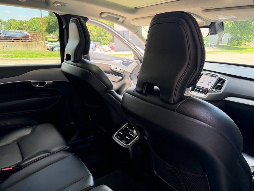 Used 2024 Volvo XC90 B5 Core AWD/4WD image 26