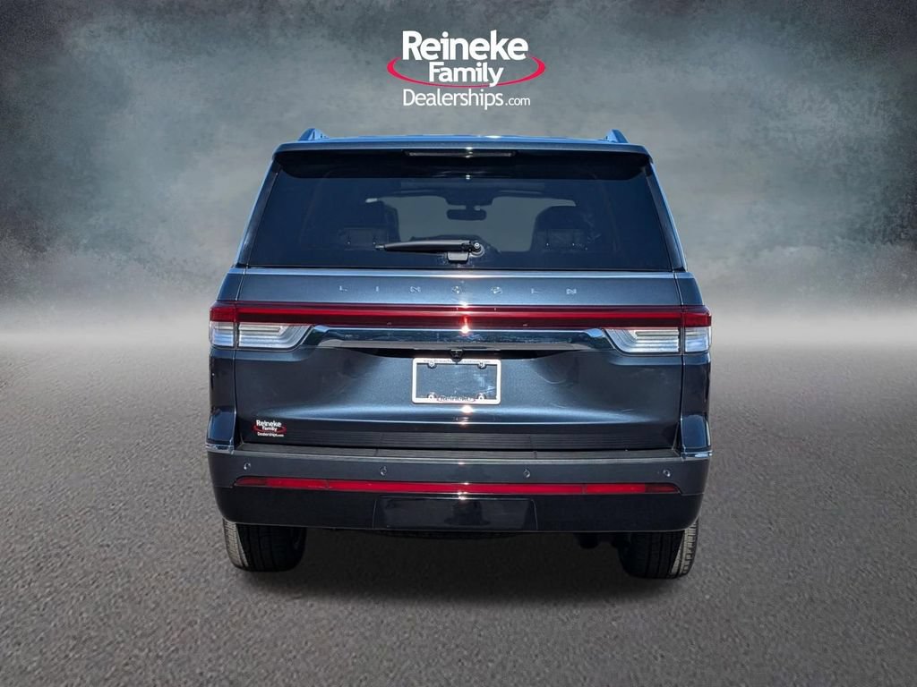 Used 2022 Lincoln Navigator Reserve AWD/4WD image 6