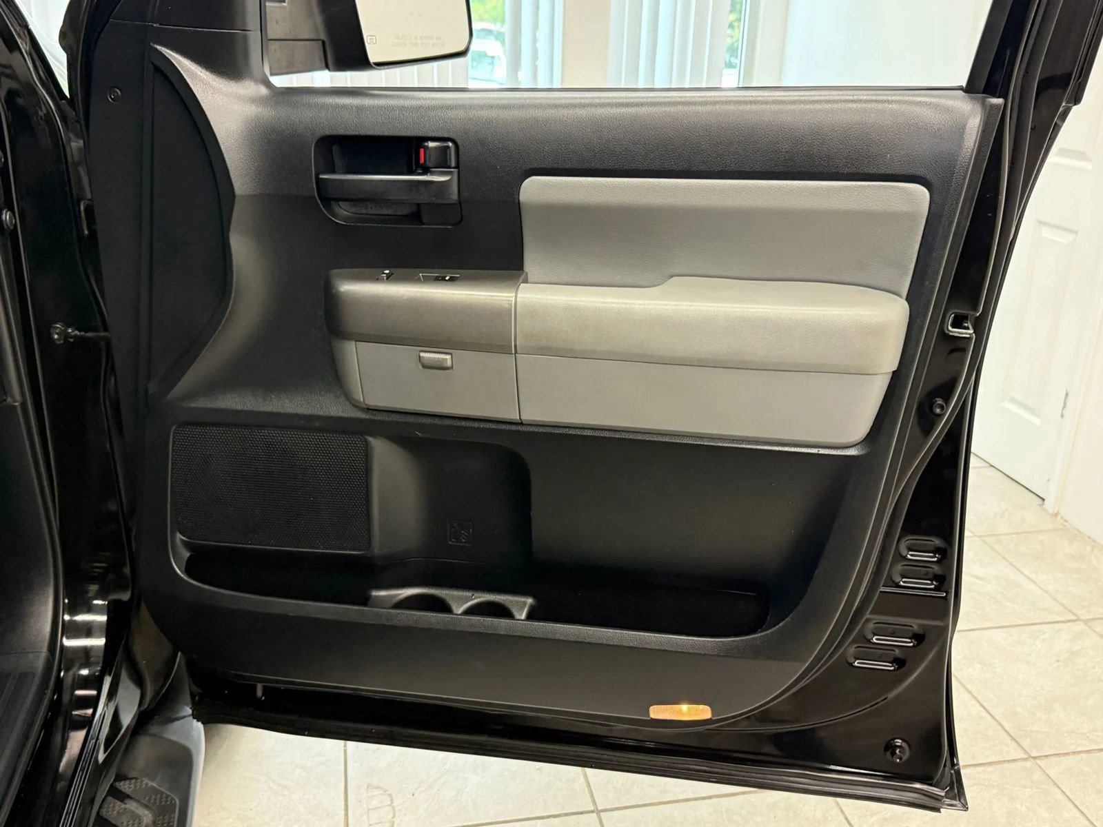 Used 2013 Toyota Sequoia SR5 image 24