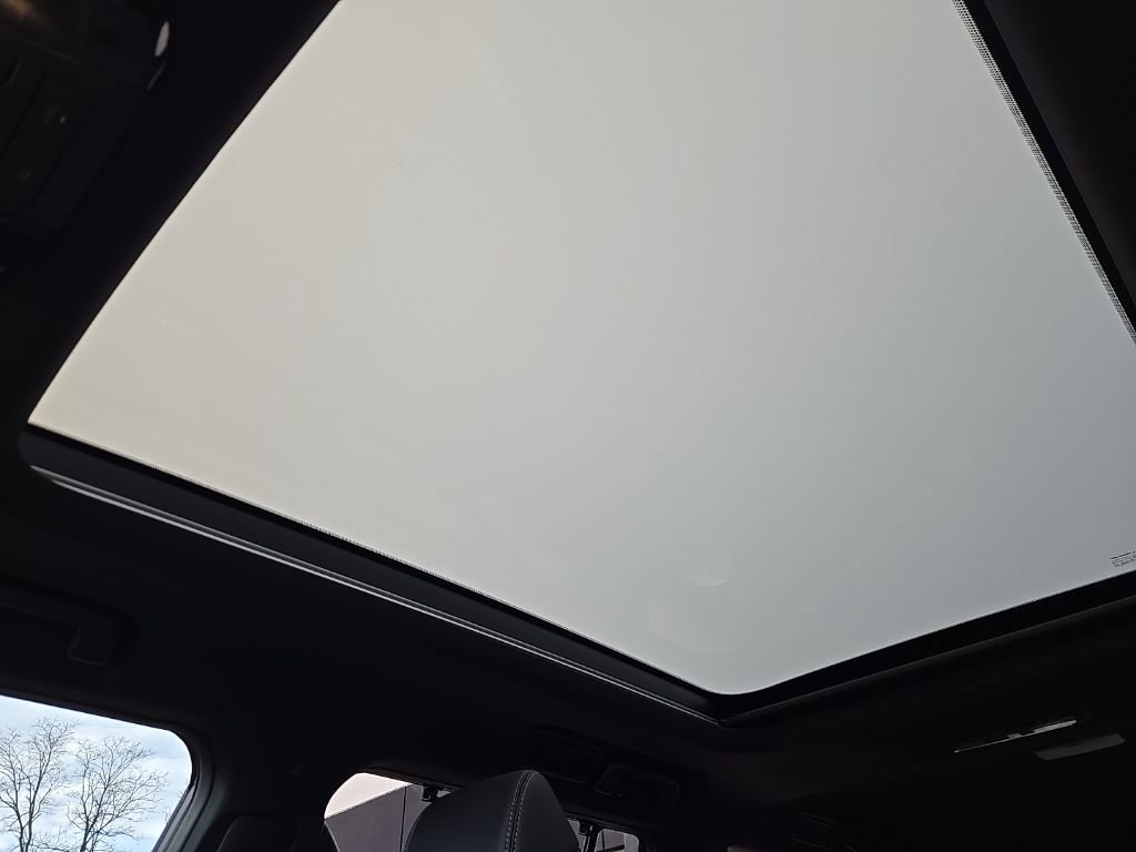 Used 2025 Lexus GX 550 w/ Accessory Package (2T) image 44